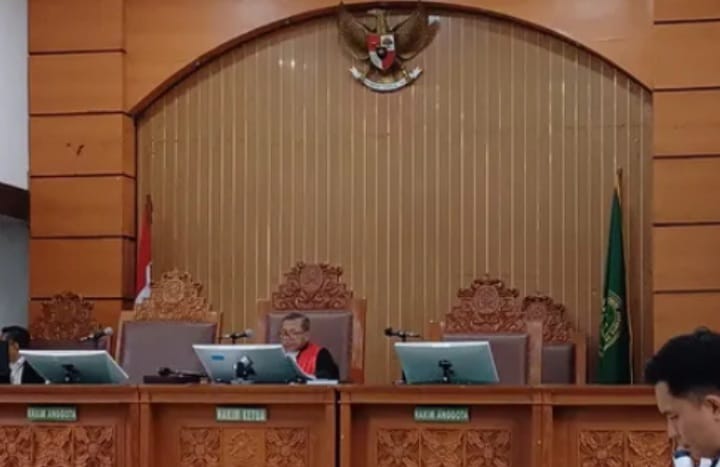 Hakim Djumyanto tolak mentah-mentah pengajuan perbaikan alat bukti kurang oleh KPK atas BAP asli Hasto Kristiyanto (instagram @paltiwest)