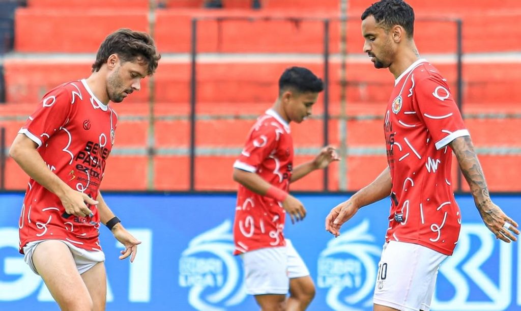 Semen Padang vs PSBS Biak