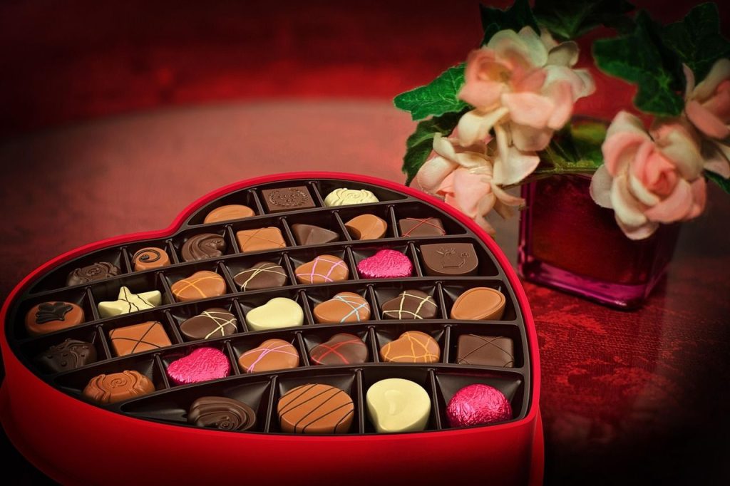 Kado cokelat identik pada perayaan hari valentine