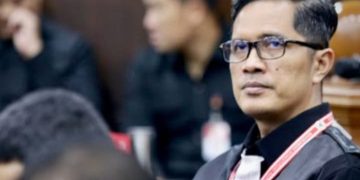 Febri Diansyah mantan Kabiro Humas sekaligus eks jubir KPK menjadi salah satu kuasa hukum yang akan membela Hasto Kristiyanto di persidangan besok Jumat 14 Maret 2025(instagram @febridiansyah.id)