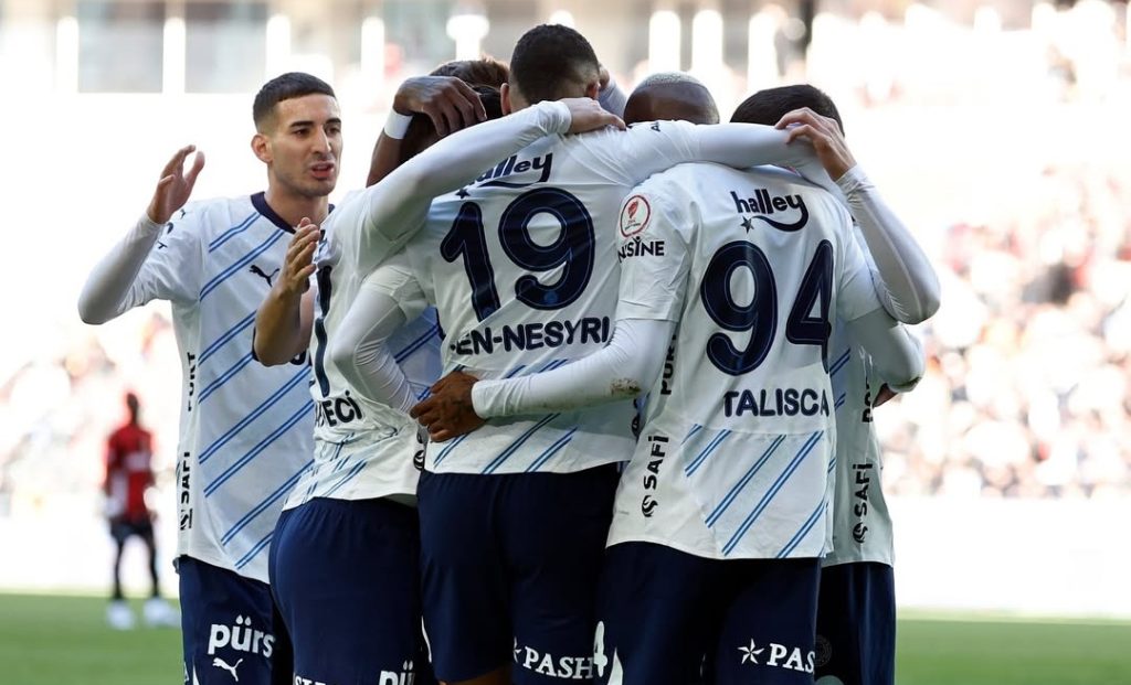 Fenerbahce vs Rangers