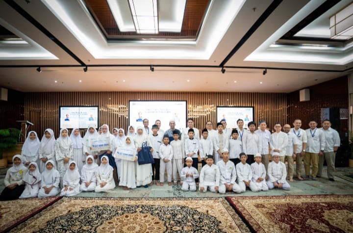 Bank Mandiri pedulu anak yatim beri santunan