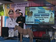 Salah satu peserta lomba storytelling berbahasa Inggris yang diadakan oleh Dinas Pendidikan dalam rangka HUT ke - 32 Kota Tangerang