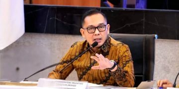IHSG Anjlok Hingga 6,12%, Wamen Investasi: Enggak Ada Masalah