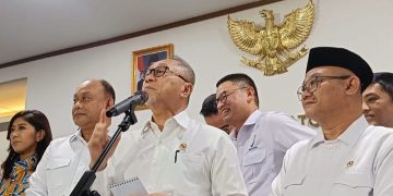 Pemerintah melalui Menko Bidang Pangan Zulhas ungkap stok ayam dan telur aman