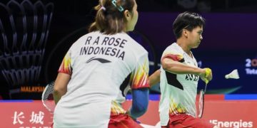 Pebulu tangkis ganda putri Indonesia Meilysa Trias Puspitasari (kanan) dan Rachel Allessya Rose. ANTARA FOTO/Galih Pradipta