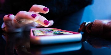 Cara Menghindari Penipuan SMS Ilegal