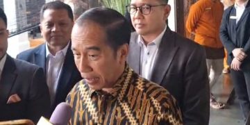 Presiden ke 7 RI Joko Widodo atau Jokowi saat akan menggelar pertemuan dengan tim kuasa hukum soa dugaan ijazah palsu yang ditujukan padanya