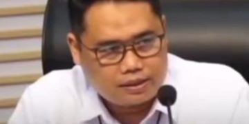 Direktur Penyidikan KPK Asep Guntur Rahayu bicara soal barbuk yang disita dari kediaman Ridwan Kamil (instagram @pembasmi.kehaluan.reall)