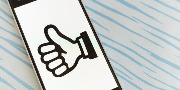 Cara Bikin Paket Stiker Chat WhatsApp Sendiri, Mudah dan Seru!