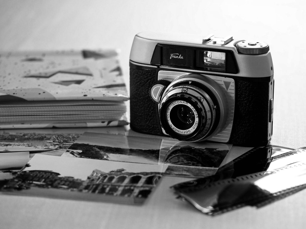 Tips Bikin Foto Kreatif ala Gen Z: Biar Feed Makin Estetik dan Anti Biasa Aja!