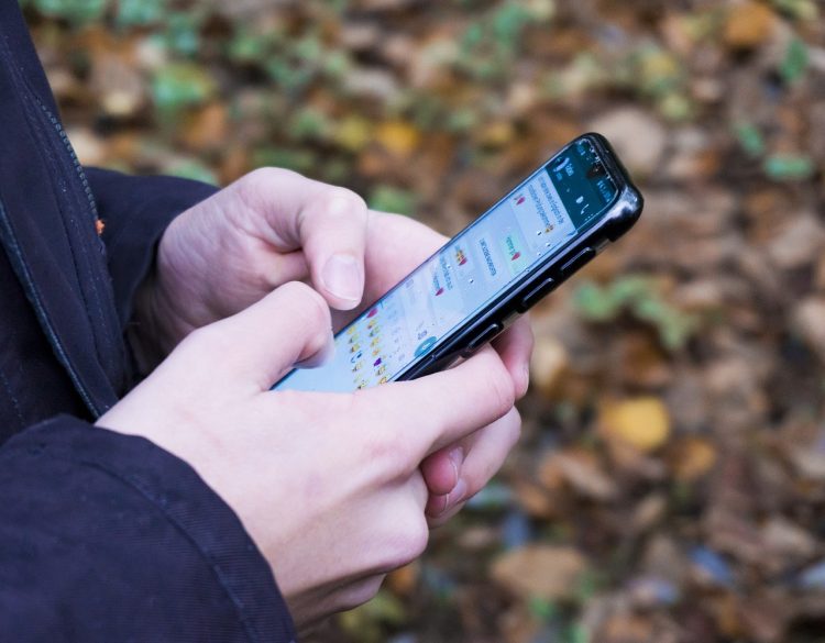 Cara Mengatasi Kode Verifikasi WhatsApp Tidak Muncul
