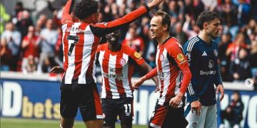 Brentford menang dramatis 4-3 atas Manchester United pada laga pekan ke-35 Premier League