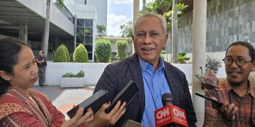 Komarudin Watubun selaku Ketua DPP PDI Perjuangan angkat bicara soal Budi Arie Setiadi yang menuding PDIP terlibat pusara judol (dok Suaranusantara.com/Ilwan Nehe)