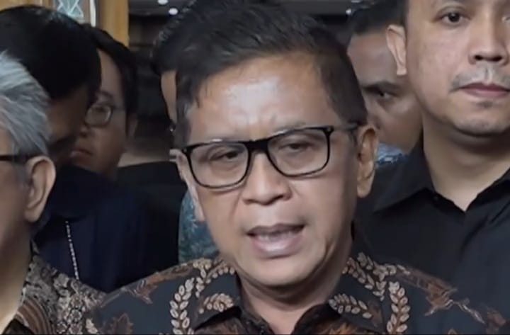 Sekjen PDI Perjuangan, Hasto Kristiyanto desak KPK tangkap Harun Masiku (instagram @genbanteng)