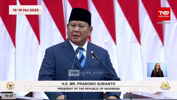 Presiden Prabowo Subianto saat pidato pembukaan dalam Konferensi ke-19 PUIC di Gedung Paripurna MPR/DPR/DPD RI (Dok YouTube DPR RI).