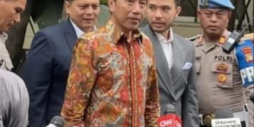 Presiden ke 7 RI Joko Widodo atau Jokowi saat lapor ke Polda Metro Jaya Rabu 30 April 2025 terkait tudingan ijazah palsu (instagram @sekdatv)