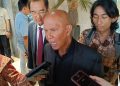 Ketua DPP PDI Perjuangan, Said Abdullah saat diwawancarai di Kompleks Parlemen, Senayan, Jakarta Pusat, Selasa (27/5/2025). (Ilham F/Suaranusantara)