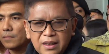 Sekjen PDI Perjuangan Hasto Kristiyanto saat merespon soal BAP Penyelidik KPK yang sebut dirinya sebagai aktor intelektual Harun Masiku (instagram @genbanteng)
