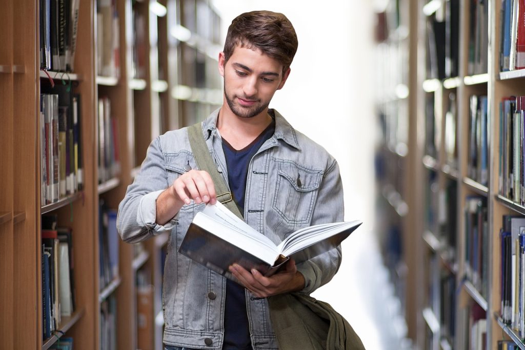 Tips Menjadi Mahasiswa Hidup Hemat