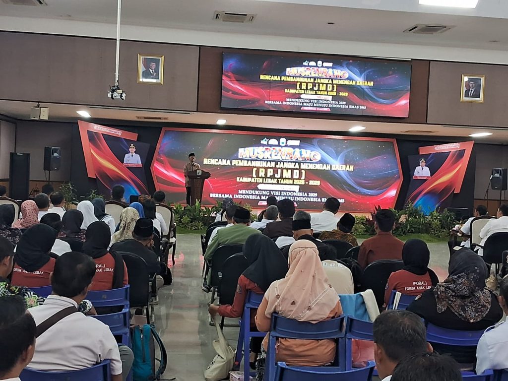Bupati Lebak Hasbi Jayabaya memberikan arahan saat Musrenbang RPJMD.(Def/SuaraNusantara)