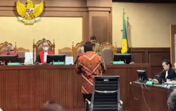 sidang Sekjen PDI Perjuangan Hasto Kristiyanto kembali digelar Jumat 20 Juni 2025 dengan agenda mendengarkan keterangan dari saksi ahli hukum pidana yang meringankan hukuman (instagram @genbanteng)