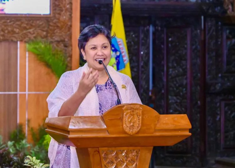 Lestari Moerdijat bicara Hari Batik Nasional 2025 (Instagram @lestarimoerdijat).
