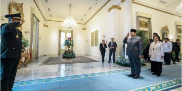 Momen Presiden RI Prabowo Subianto saat akan memasuki lapangan upacara bersama dengan Ketum PDI Perjuangan sekaligus Presiden ke 5 RI Megawati Soekarnoputri, Senin 2 Juni 2025 (instagram @presidenrepublikindonesia)