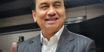 Effendi Simbolon mantan kader PDI Perjuangan soal pemakzulan Gibran (instagram @jabarekspres.id)