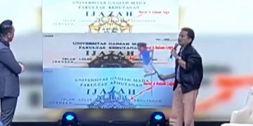 Roy Suryo kembali bicara soal ijazah Presiden ke 7 RI Joko Widodo atau Jokowi (instagram @officialinewstv)