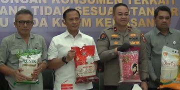 Konferensi pers ungkap kasus beras oplosan oleh Satgas Pangan Polri di Gedung Bareskrim Polri, Jakarta Selatan, pada Kamis (24/7/2025). (Ilham F/Suaranusantara)