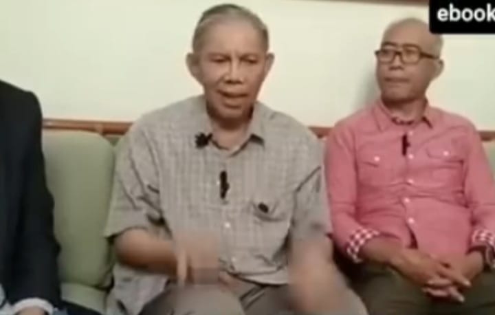 Eks Rektor UGM Sofian Effendi minta tarik video soal riwayat kuliah dan ijazah Jokowi. (instagram @ebook.everywhere)