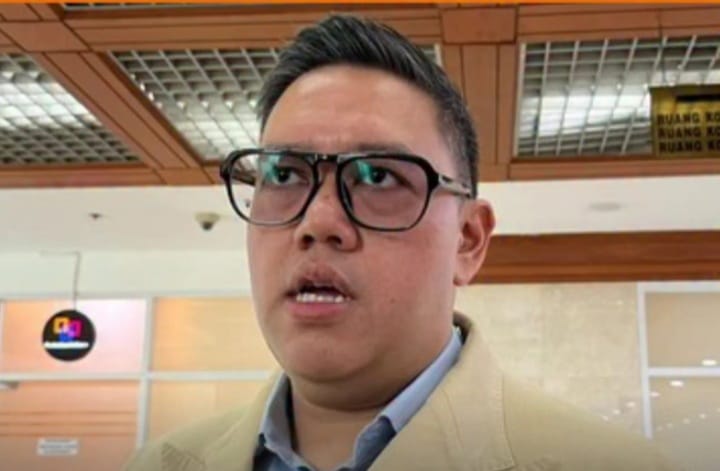 Dave Laksono selaku Wakil Ketua Komisi I DPR RI angkat bicara soal alasan digelar fit and proper test calon dubes di akhir pekan (instagram @kuatbacacom)