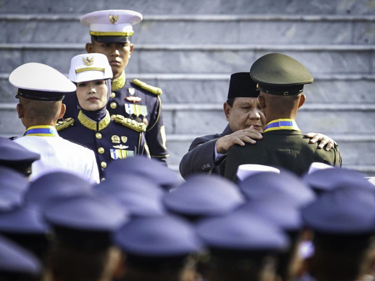 Prabowo Subianto lantik lulusan Akmil dan Akpol (Dok Seskab)