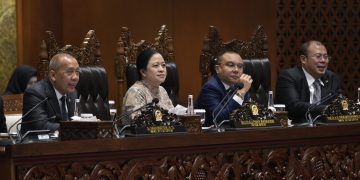 Ketua DPR RI Dr. (H.C.) Puan Maharani saat Rapat Paripurna DPR RI ke-24 Masa Persidangan IV Tahun Sidang 2024–2025 di Gedung Nusantara II, Senayan, Jakarta, Selasa (15/7/2025).