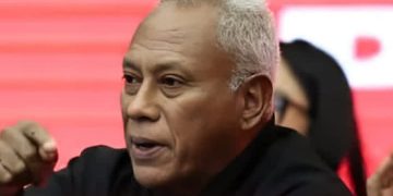 Komarudin Watubun selaku Ketua DPP PDI Perjuangan merespon soal undangan Kongres PSI (instagram @genbanteng)