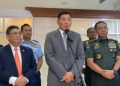Menhan Sjafire Sjamsoeddin saat konferensi pers membahas soal geopolitik dan geoekonomi bersama Panglima TNI dan Komisi I DPR RI