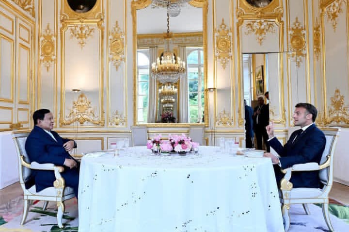 Momen Presiden RI Prabowo Subianto makan malam bersama Presiden Prancis, Emmanuel Macron (instagram @prabowo)