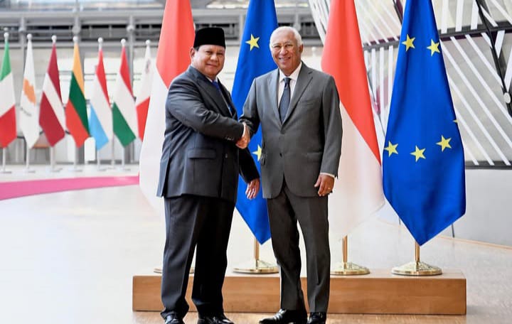 Presiden RI Prabowo Subianto saat bertemu dengan Presiden Dewan Eropa António Costa di Gedung Europa, Brussel, Belgia pada Minggu 13 Juli 2025 (instagram @sekretariat.kabinet)