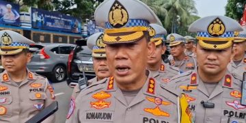 Dirlantas Polda Metro Jaya, Kombes Pol. Komarudin saat diwawancarai di Mapolda Metro Jaya, Jakarta, pada Senin (14/7/2025). (Ilham F/Suaranusantara)