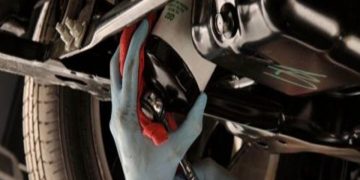Tips Untuk Perempuan Agar Tidak Lupa Ganti Oli Motor