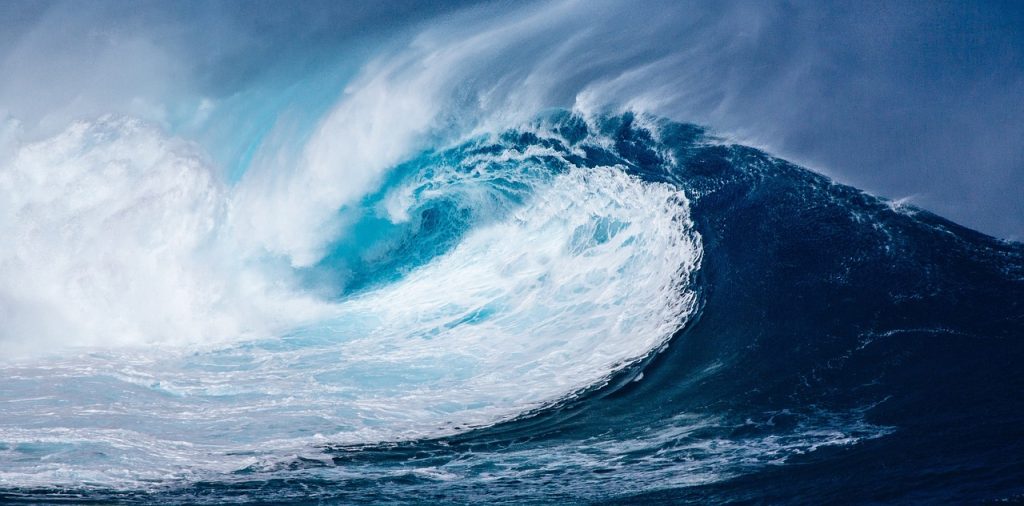 Tsunami: Tips Mitigasi untuk Keselamatan Anda dan Keluarga