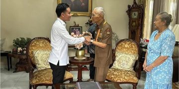 Momen Wapres RI Gibran Rakabuming Raka temui Wapres ke 6 RI Try Sutrisno, Rabu 13 Agustus 2025 (instagram @gibran_rakabuming)