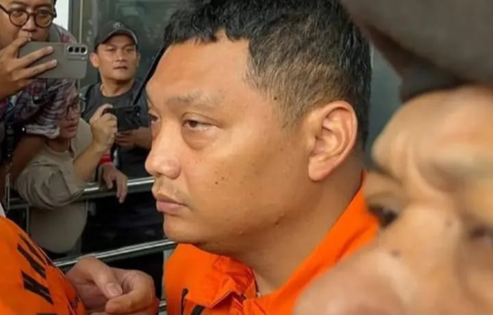 Irvian Bobby Mahendro salah satu tersangka yang terseret kasus pemerasan sertifikasi K3. Irvian sultan Kemnaker belikan motor gede Ducati Scrambel untuk Immanuel Ebenezer (instagram @ceritanegri8)