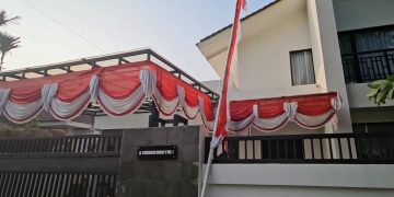 Rumah eks Wamenaker, Immanuel Ebenezer di kawasan Pancoran, Jakarta Selatan usai digeledah KPK, Selasa (26/8/2025). (Ilham F/Suaranusantara)