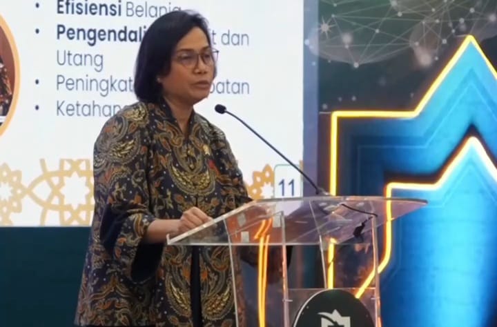 Sri Mulyani selaku Menkeu saat bicara pajak sama seperti pajak dan wakaf di acara sarasehan Bank Indonesia (instagram @smindrawati)
