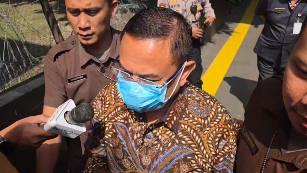 Bupati Pati, Sudewo saat tiba di Gedung KPK, Jakarta Selatan, Rabu (27/8/2025). (Ilham F/Suaranusantara)