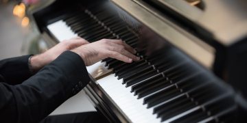 Pengen Jago Main Piano? Ini Tips Dasarnya Buat Kamu yang Baru Mulai