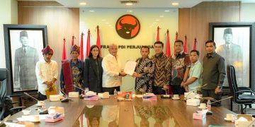 Warga Simalungun dan Dairi Adukan Konflik Lahan ke Fraksi PDIP, Bane Janji Kawal di DPR (Dok Fraksi PDIP)