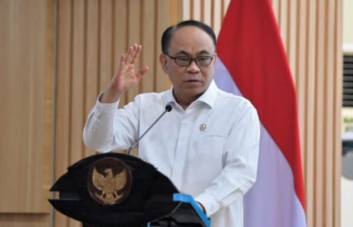 Budi Arie Setiadi tak lagi menjabat sebagai Menkop, posisinya kini digantikan oleh Ferry Juliantono (instagram @budiariesetiadi)